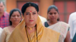 Halad Rusali Kunku Hasala (Star Pravah) S01 E29 Will Sulochana Soften for Krushna?