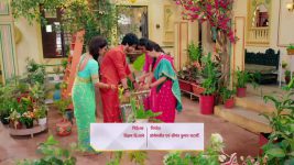 Kabhi Neem Neem Kabhi Shehad Shehad S01 E60 UV's Thoughtful Gesture