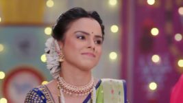 Laxmichya Paaulanni S01 E472 Rohini, Naina's Fraudulent Move