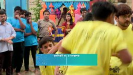 Lokkhi Jhanpi (Star Jalsha) S01 E06 Dip's Invite to Inka