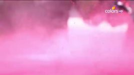 Rangrasiya S01 E58 Paro hits Rudra's head with a rod