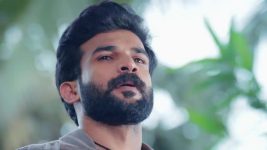 Yed Lagla Premach (Star Pravah) S01 E395 Manjiri Prevents Raaya's Suicide