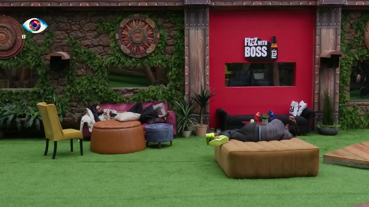 Bigg Boss S19 Hour (13 - 14) 04 Sep 2025