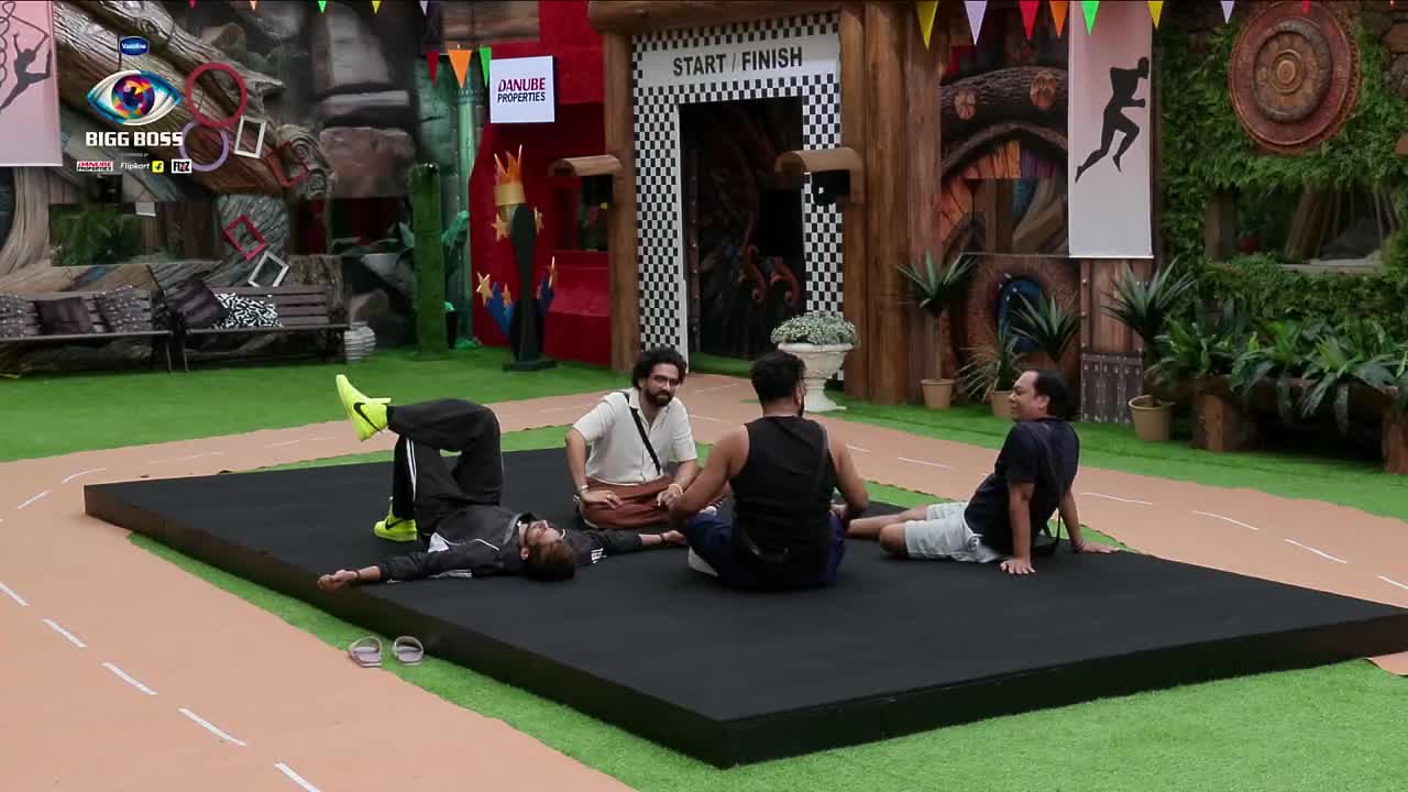 Bigg Boss S19 Hour (15 - 16) 11 Sep 2025