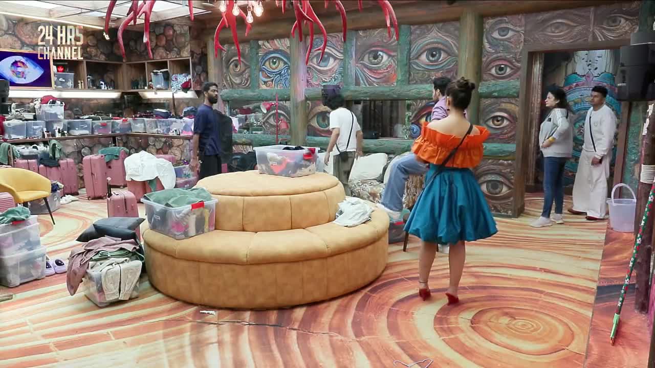 Bigg Boss S19 Hour (17 - 18) 16 Sep 2025