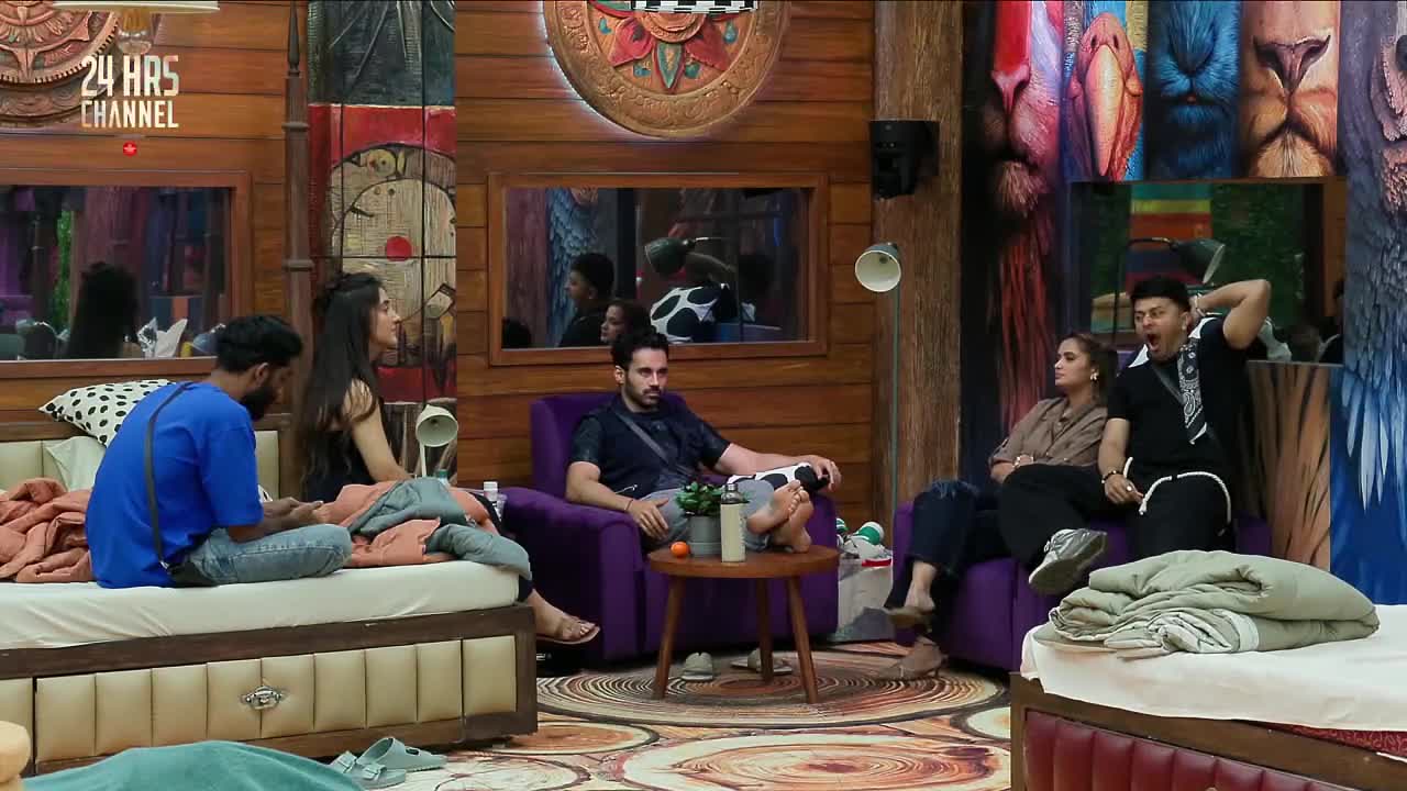 Bigg Boss S19 Hour (18 - 19) 17 Sep 2025