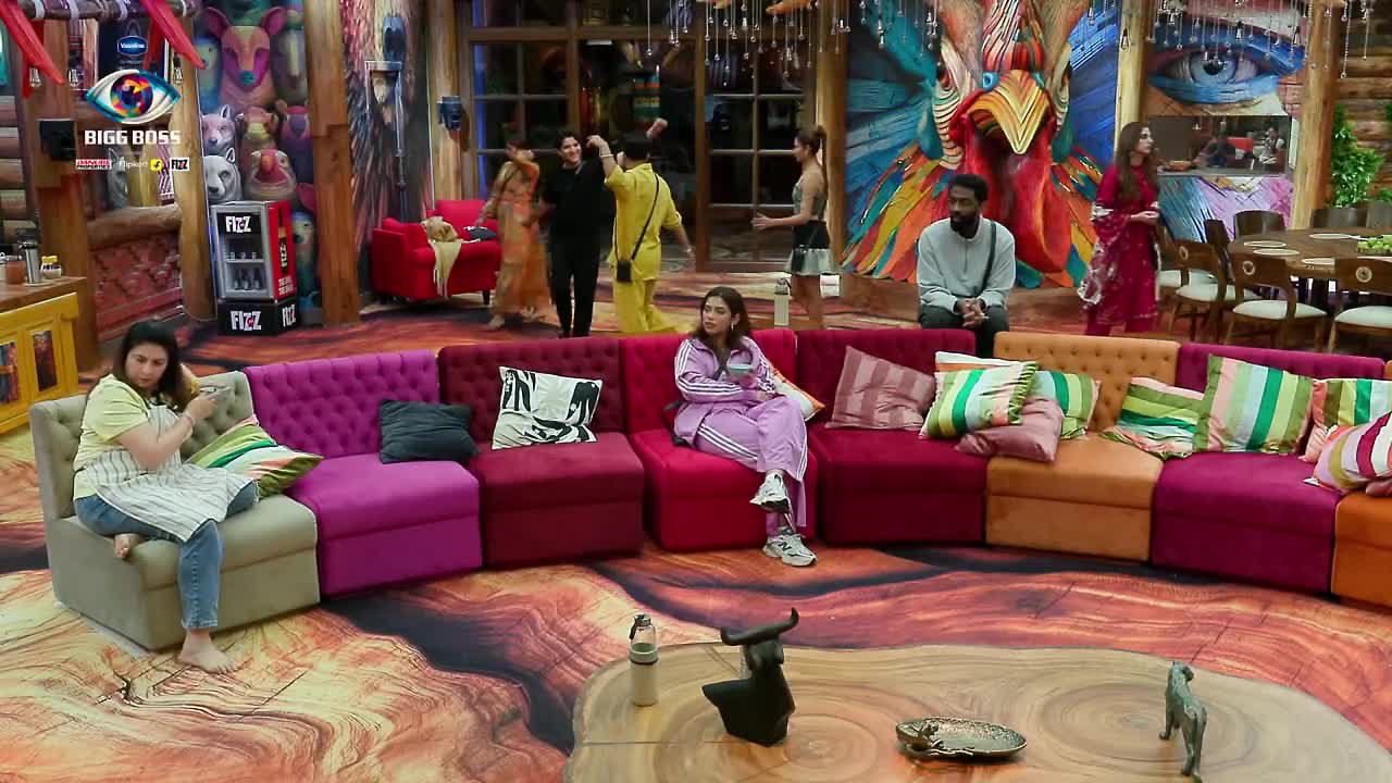 Bigg Boss S19 Hour (19 - 20) 04 Sep 2025