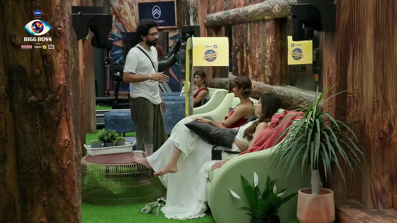 Bigg Boss S19 Hour (19 - 20) 16 Sep 2025