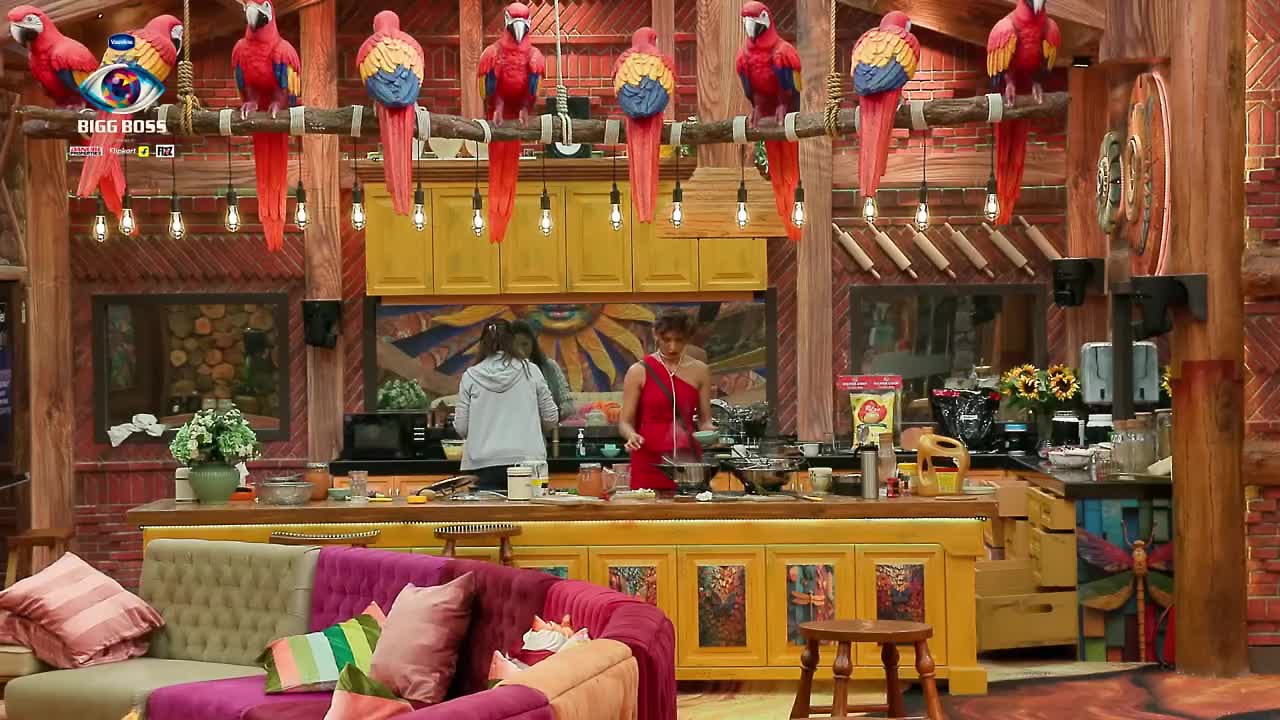 Bigg Boss S19 Hour (22 - 23) 16 Sep 2025