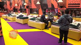 Bigg Boss Telugu (Star Maa) S09 E05 BBTel Day 4: Battle for Captaincy Begins