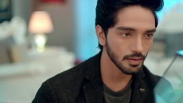 Adhe Kangal S01E142 Mohini Tracks Down Ansh, Piya Full Episode