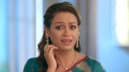 Adhe Kangal S01E190 Piya's Sacrifice Full Episode