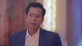 Adhe Kangal S01E203 Mayank, Tara Share a Moment Full Episode