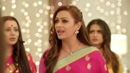 Adhe Kangal S01E84 Dilruba's Evil Face Full Episode