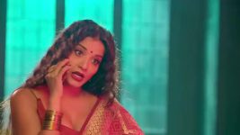 Adhe Kangal S01E96 Piya Saves Nishanth Full Episode
