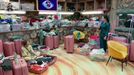 Bigg Boss (Colors tv) S19 E23 BBHin Day 22: What’s Cooking? Kitchen Politics!