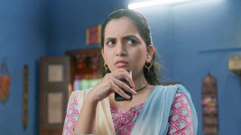 Nashibvan (Star Pravah) S01 E08 Will Girija Uncover Rudrapratap?