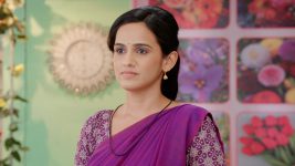 Sadhi Mansa S01 E513 Will Meera Solve the New Crisis?