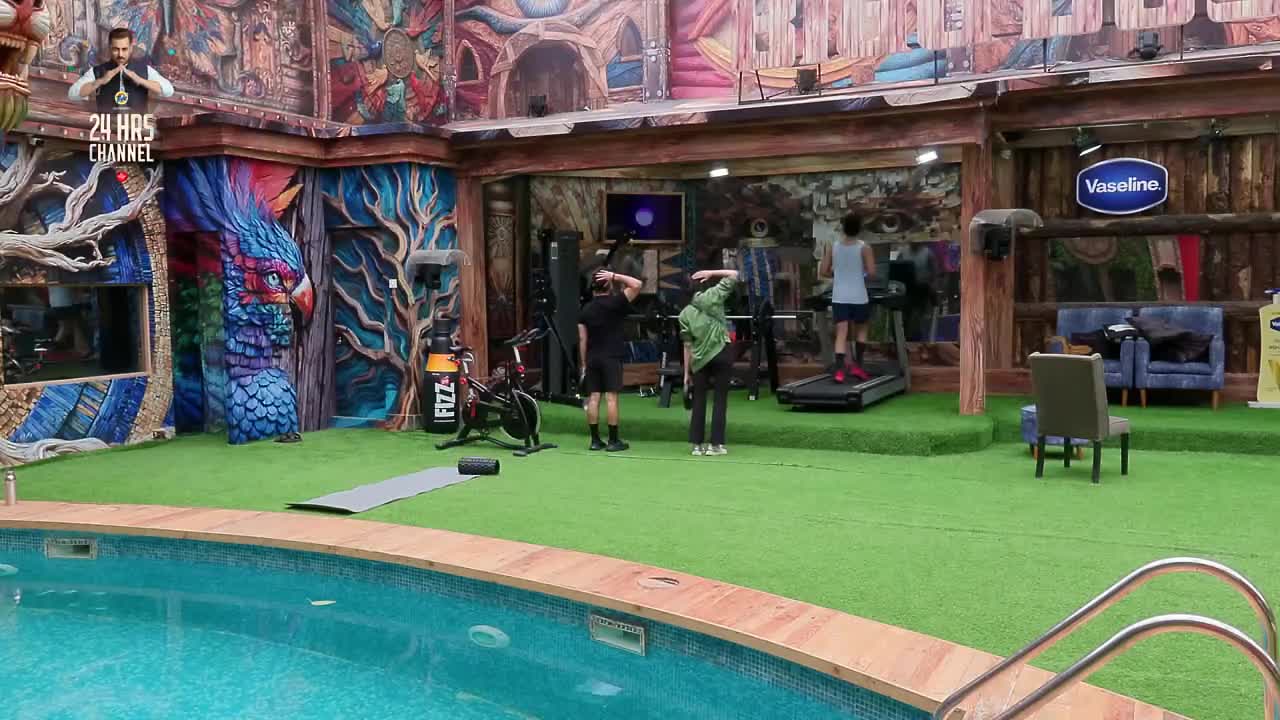 Bigg Boss S19 Hour (13 - 14) 31 Oct 2025