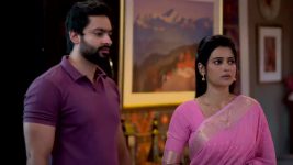 Grihoprobesh (Star Jalsha) S01 E325 Shomit Confesses to Adrit