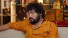 Malli Nindu Jabili S01 E1073 Sujatha Doubts Govardhan