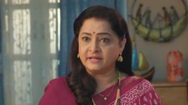 Tharala Tar Mag S01 E954 Mahipat Audaciously Frees Sakshi