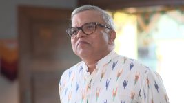 Aai Aani Baba Retire Hot Aahet S01 E09 Yashwant-Shubhangi to Move to Konkan?