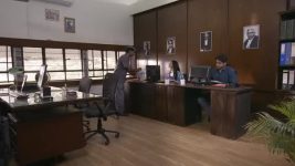 Beyhadh S01E46 Maya Gives Expensive Gifts To Arjun Full Episode