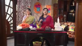 Hochhe Ta Ki (Star Jalsha) S02 E40 Jhnapi's Work-Life Balance