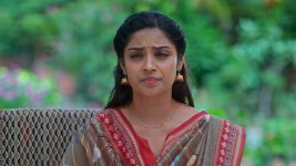 Maguva O Maguva S01 E526 Can Nivedha Destroy the Evidence?