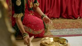 Punyashlok Ahilyabai S01E458 Lakhan Singh Hides The Trunk Full Episode