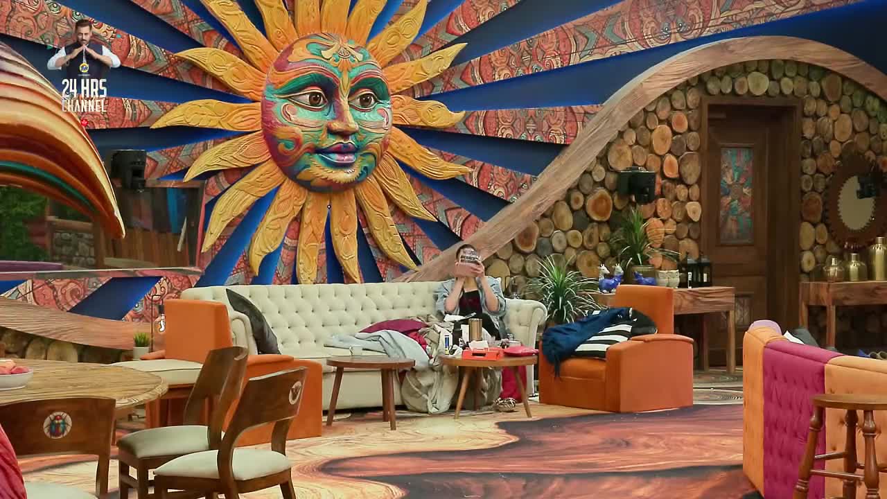 Bigg Boss S19 Hour (19 - 20) 26 Nov 2025