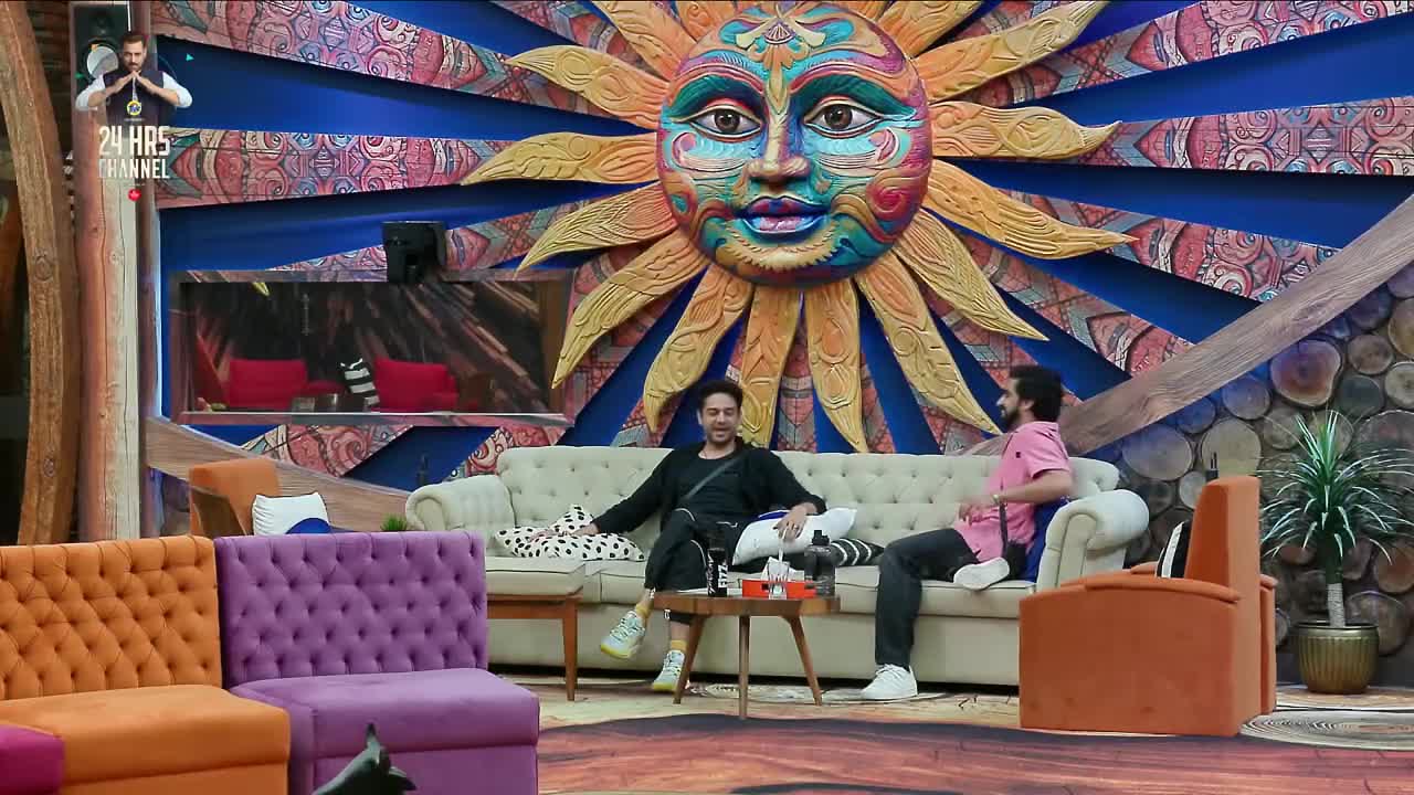 Bigg Boss S19 Hour (20 - 21) 04 Nov 2025
