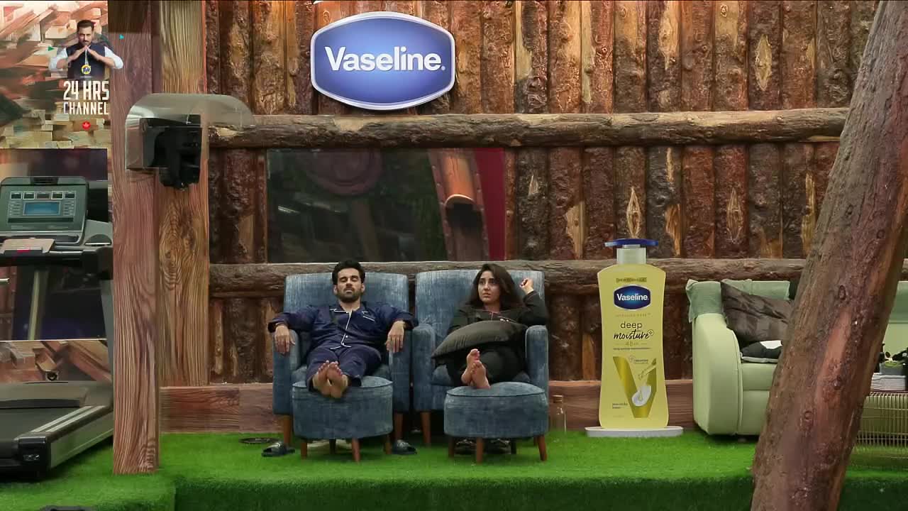 Bigg Boss S19 Hour (22 - 23) 03 Nov 2025