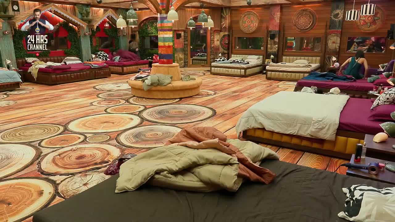 Bigg Boss S19 Hour (22 - 23) 19 Nov 2025