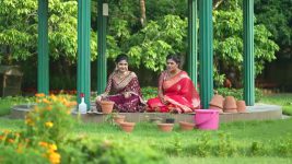 Hochhe Ta Ki (Star Jalsha) S02 E56 Jhnapi Adresses Her Fans