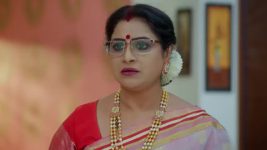 Karthika Deepam S02 E519 Karthik Promises Kanchana