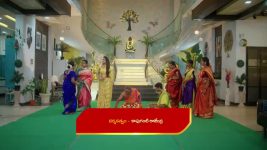 Karthika Deepam S02 E520 Karthik Defends Swapna, Kaveri