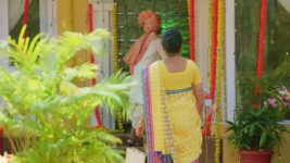 Lapandav (Star Pravah) S01 E56 Vikam Kidnaps Sakhi