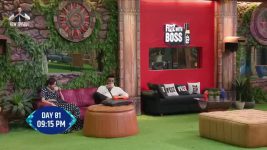 Bigg Boss (Colors tv) S19 E83 BBHin Day 82: Schooled by Bigg Boss, Again!