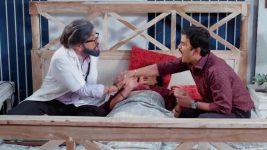 Sadhi Mansa S01 E558 Satyajeet Uncovers Devika's Act