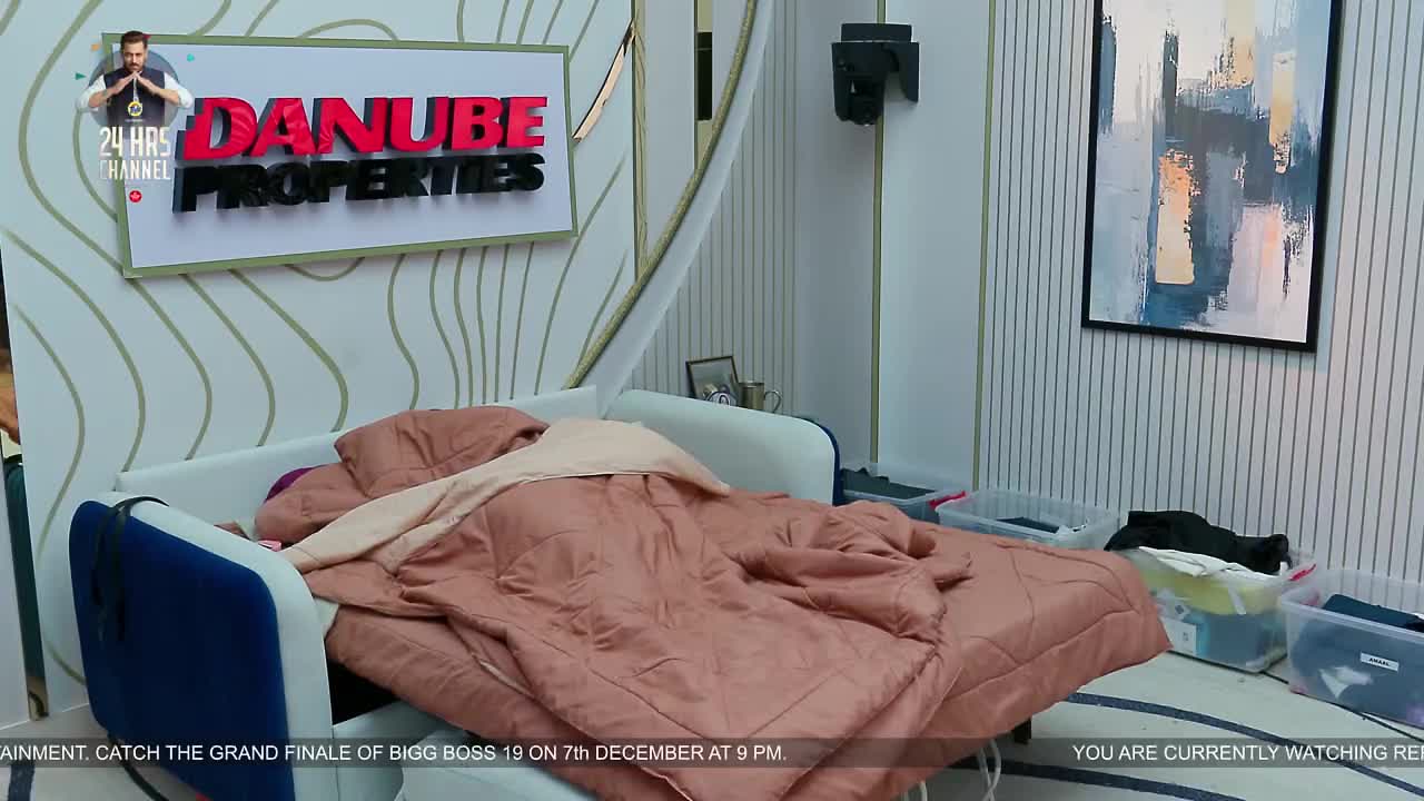 Bigg Boss S19 Hour (01 - 02) 06 Dec 2025