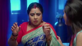 Karthika Deepam S02 E540 Shivanarayana Consoles Sumithra