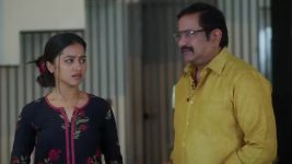 Podarillu S01 E04 Gayathri Rushes to Stop Madhava