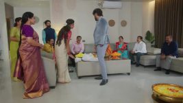 Podarillu S01 E05 Mahalakshmi in a Bind