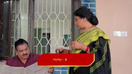 Podarillu S01 E08 Narayana Fumes at Thayaaru