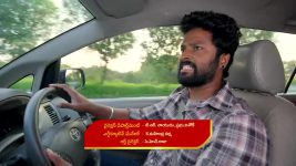 Podarillu S01 E12 Mahalakshmi Grows Impatient