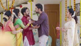 Nindu Manasulu (Star Maa) S01 E142 Can Gana Find a Way to Escape?