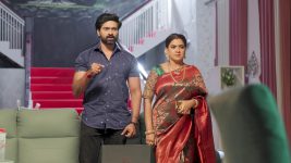Saptapadi (Star Maa) S01 E78 Will Indra Catch the Intruders?