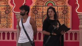 Bigg Boss Kannada S12 E96 BBKan Day 95: New Year Bash and Rap Battles